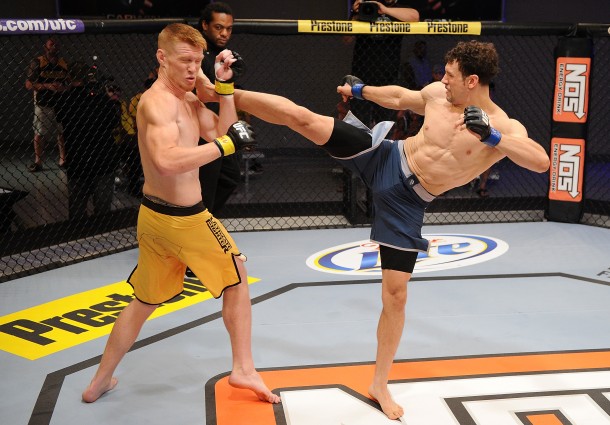 The Ultimate Fighter Season 16: Rivera v Alvey