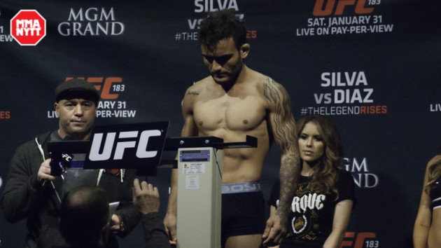 UFC 183 weigh in Nick Diaz Anderson Silva MMAnytt.se Daniel Patinkin-14 John Lineker