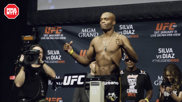 Anderson Silva försvarade bältet mot Demian Maia på UFC Fight Night 112. Det slutade med majoritetsdomslut till Silvas fördel. Foto: Daniel Patinkin