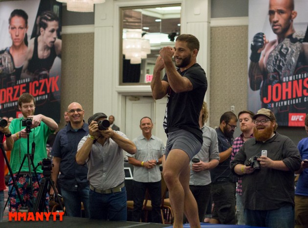 UFC 189 chad mendes Las Vegas Mixed martial arts MMAnytt 2015 Foto Mazdak Cavian-3