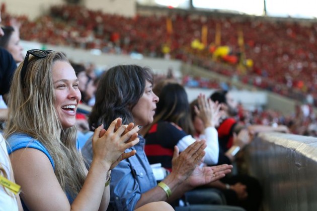 02-08-2015-_Ronda_Rousey-_Maracan_-_Staff_Images-5293.0