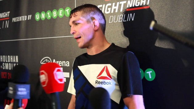 UFN 76: Darren Elkins blev överraskad över att Rob Whiteford klarade av hans hårda slag