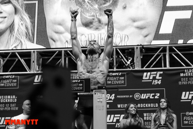 Conor McGregor UFC 194 Weigh In Las Vegas MMAnytt Photo Mazdak Cavian 2015-67