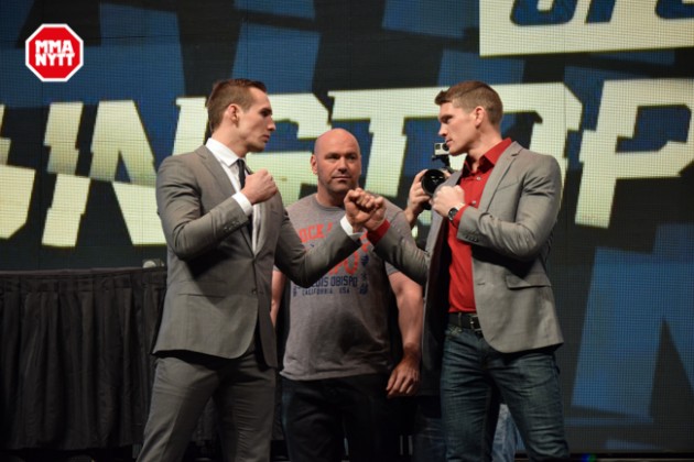 Staredown mellan Rory MacDonald (vänster) och Stephen Thompson (höger). Thompson har minst sagt imponerat på sistone, men måste ändå besegra Rory MacDonald först innan en titelmatch kan bli av. Foto: Daniel Patinkin