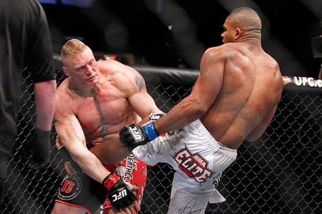 mma_e_lesnar11_576