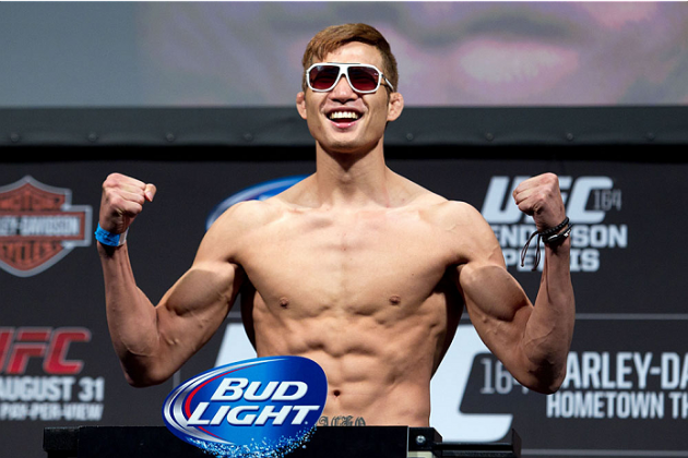 UFC164-WEIGH_INS-2013-08-30-0494