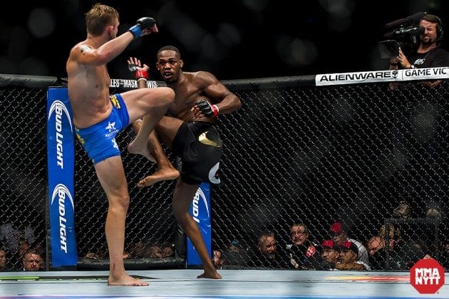 Alexander Gustafsson-vs-Jon-Jones20