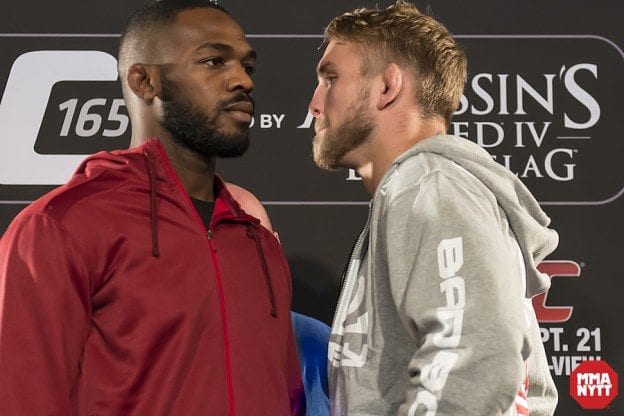 Jon Jones Alexander Gustafsson  02 MMAnytt UFC 165 Foto – Micha Forssberg