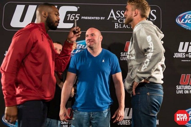 Jon Jones Bones Alexander Gustafsson The Mauler MMANytt UFC 165 Foto – Micha Forssberg