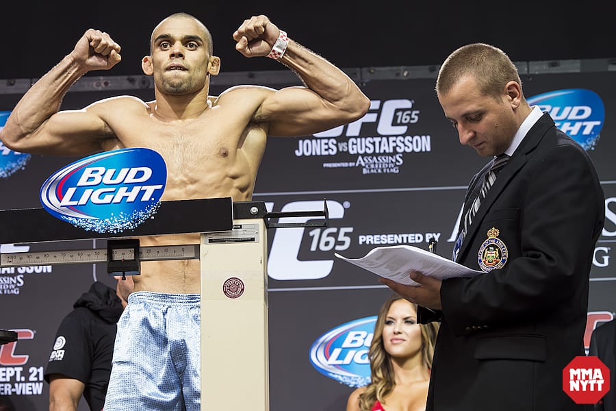 Renan Barao Pegado 01 MMAnytt UFC 165 Foto – Micha Forssberg