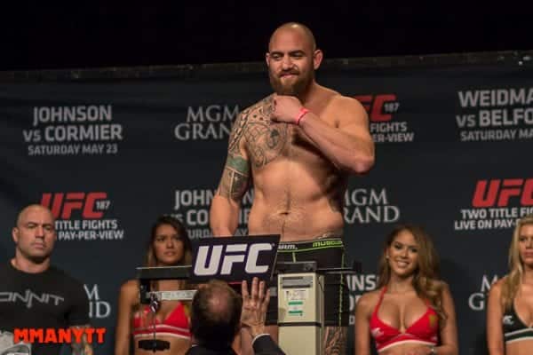 UFC 187 Travis Brown Las Vegas Nevada MGM Grand Arena MMAnytt weighin foto Mazdak Cavian_-27