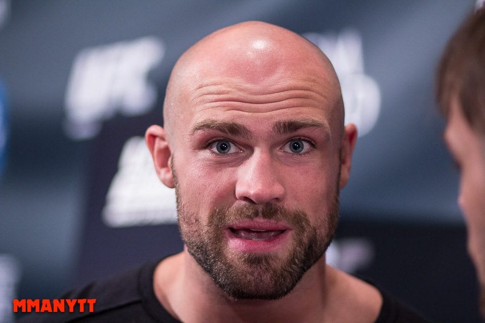 UFC 189 cathal pendred Las Vegas Mixed martial arts MMAnytt 2015 Foto Mazdak Cavian-14