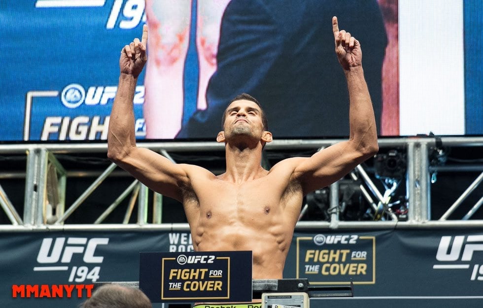 Leonardo Santos UFC 194 Weigh In Las Vegas MMAnytt Photo Mazdak Cavian 2015-16