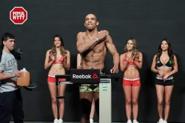 UFC 197 Edson Barboza MMAnytt.se UFC weigh-in 2016-04-21 las vegas nevada mgm PHOTO MAZDAK CAVIAN_-16