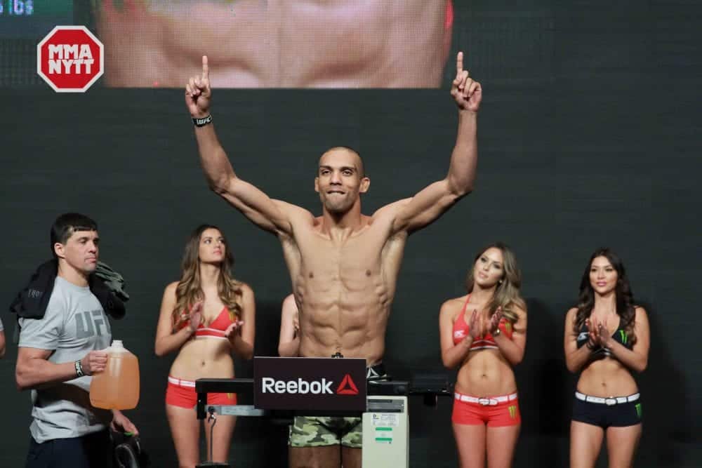 UFC 197 Edson Barboza MMAnytt.se UFC weigh-in 2016-04-21 las vegas nevada mgm PHOTO MAZDAK CAVIAN_-18