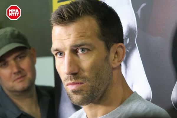 UFC 199 Luke rockhold Open Workouts Close-39