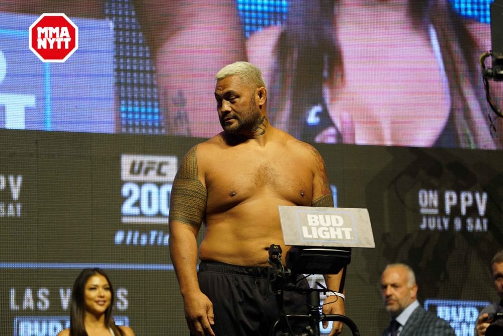 UFC 200 Las Vegas Weigh Ins 2016-07-08 Mark Hunt photo MMAnytt.se Vince Cachero (121 of 155)