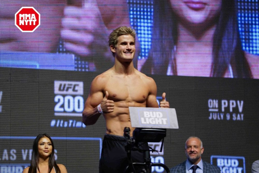 UFC 200 Las Vegas Weigh Ins 2016-07-08 Sage Northcutt photo MMAnytt.se Vince Cachero (41 of 155)