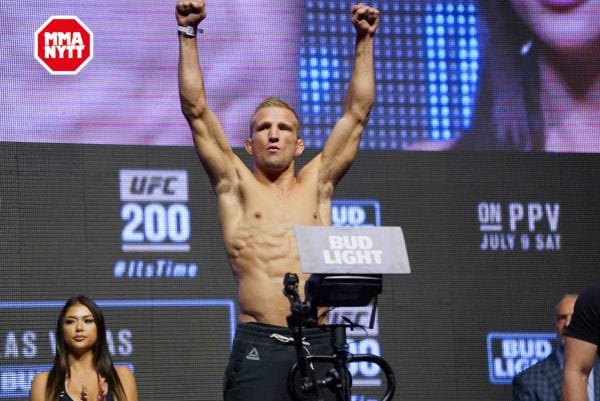 UFC 200 Las Vegas Weigh Ins 2016-07-08 TJ Dillashaw photo MMAnytt.se Vince Cachero (54 of 155)