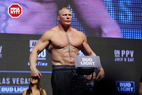 UFC-200-Las-Vegas-Weigh-Ins-2016-07-08-Brock-Lesnar-photo-MMAnytt.se-Vince-Cachero-129-of-155-1000×668