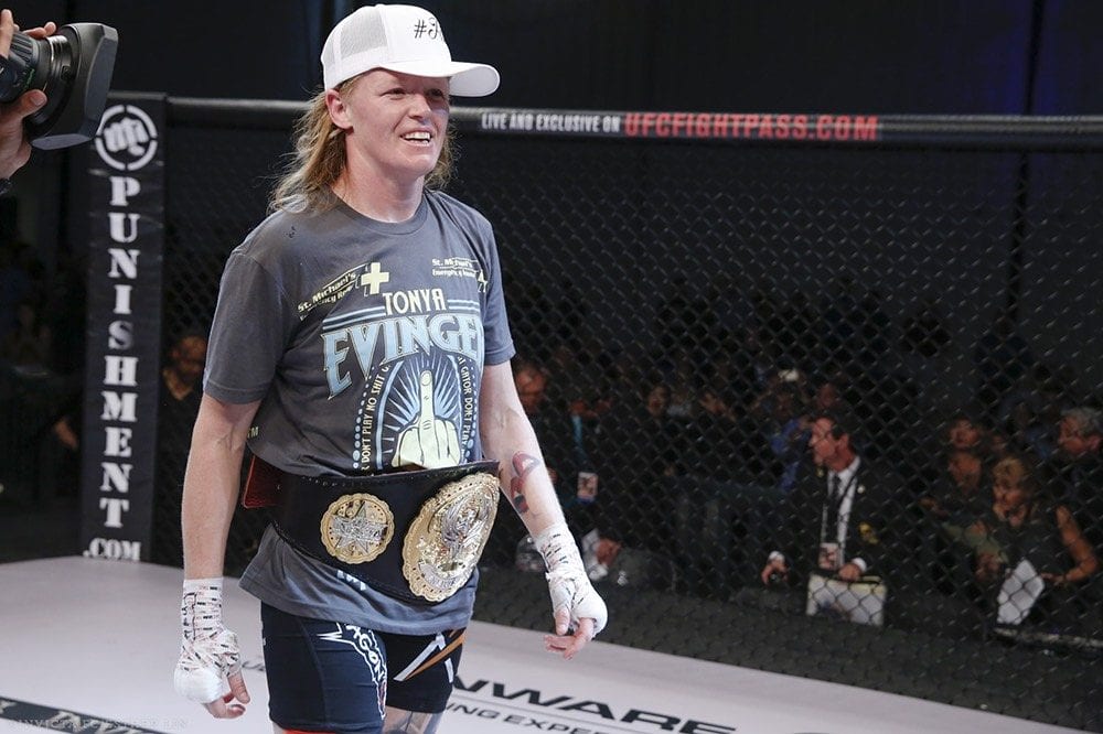 Tonya Evinger vs Colleen Schneider