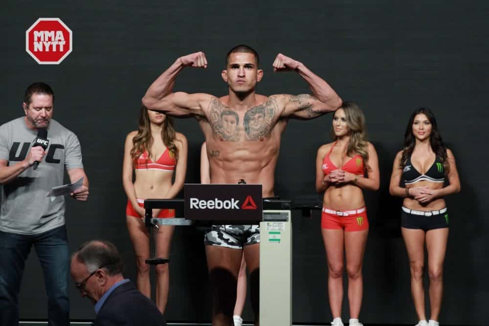 UFC-197-Anthony-Pettis-MMAnytt.se-UFC-weigh-in-2016-04-21-las-vegas-nevada-mgm-PHOTO-MAZDAK-CAVIAN_-20-1000×667