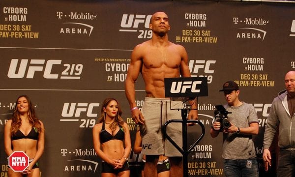 Edson Barboza Weigh In Foto Stefan Romare