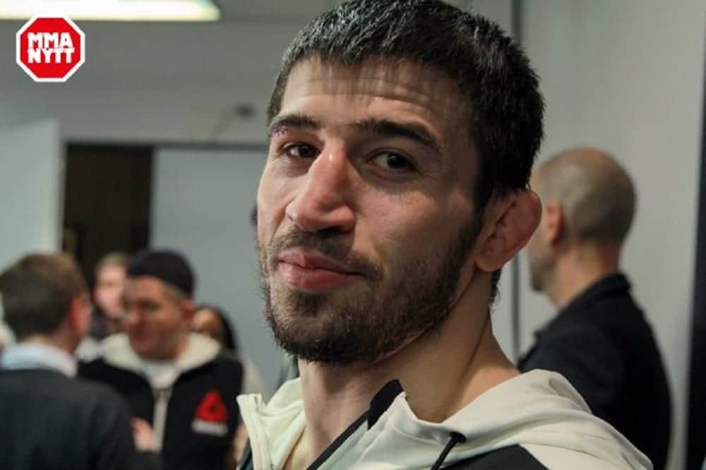 UFC-FIGHT-NIGHT-84-Rustam-Khabilov-FIGHTDAY-WEIGH-IN-O2-LONDON-2016-PHOTO-MAZDAK-CAVIAN-MEDIADAY-FIGHT-3