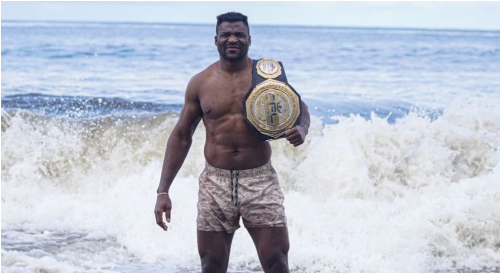 MMA News - Fore-detta-tungviktsmastaren-i-boxning-utmanar-Francis-Ngannou