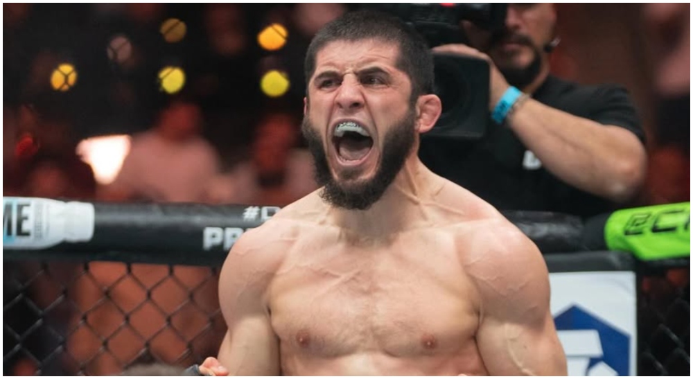 Islam Makhachev AVSLUTAR Moicano - SKRIVER HISTORIA