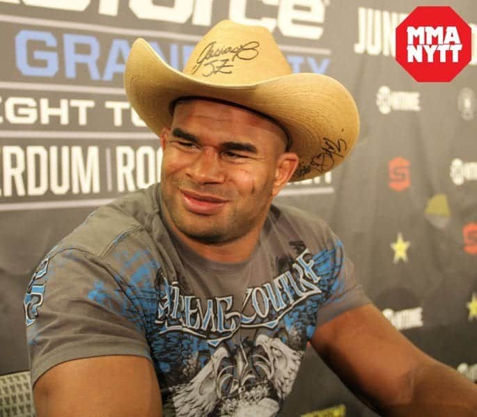 overeem-hatt